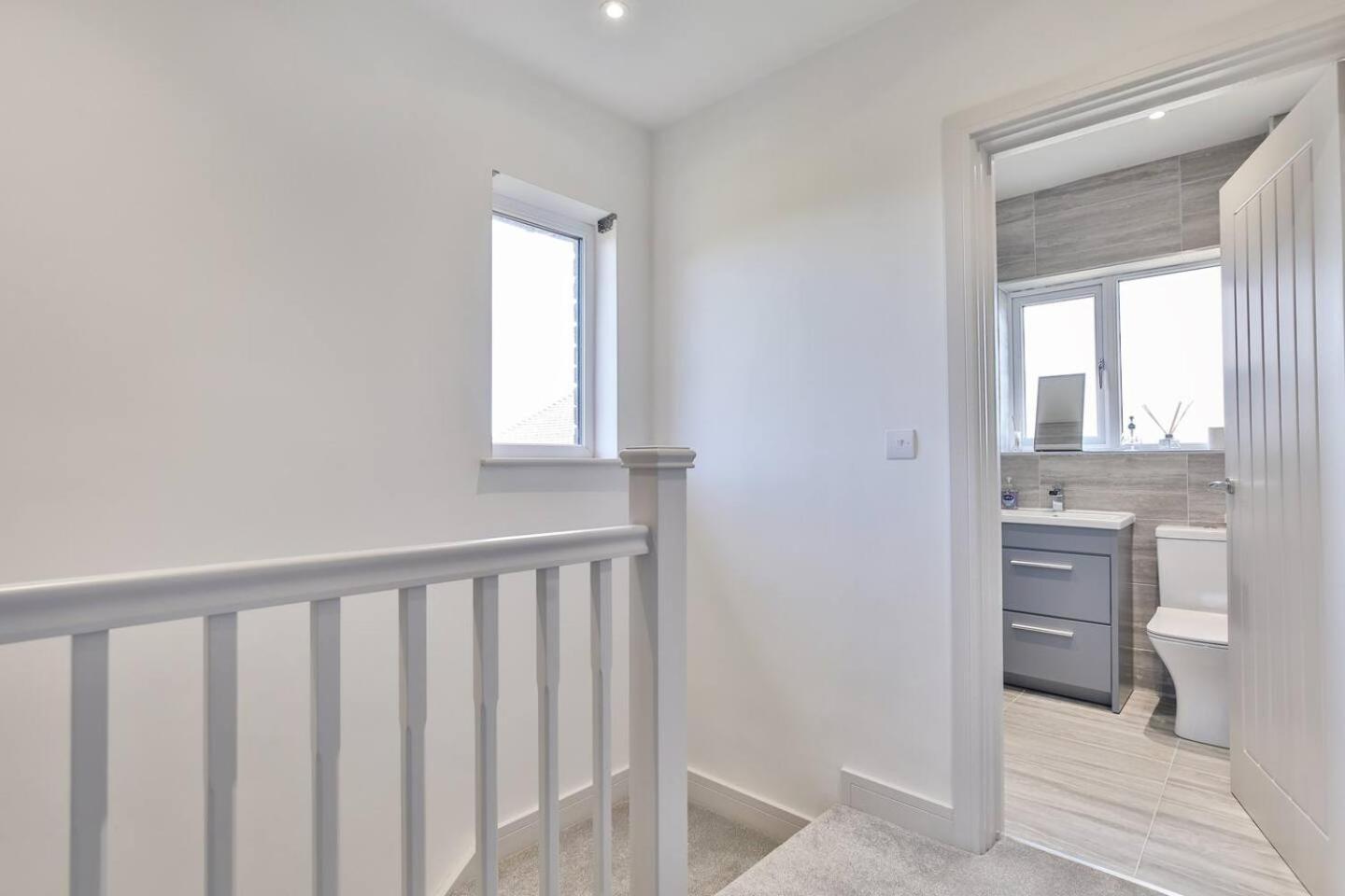 Modern, Cosy Whole House Wifi Close To Attractions Шеффілд Екстер'єр фото